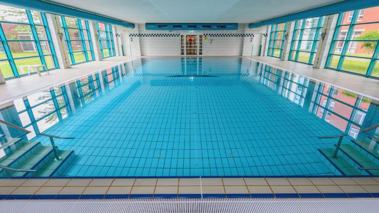 Schwimmbad in derMEDICLIN Hedon Klinik