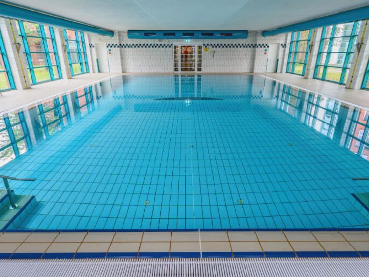 Schwimmbad in derMEDICLIN Hedon Klinik
